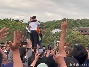 Penegasan Nelayan Caleg PKS Parepare Saat Curhat-Peluk Anies: Saya Terharu