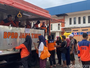 BPBD Jatim Buka Posko-Dirikan Dapur Umum di Daerah Terdampak Banjir Sidoarjo