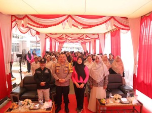 Bhayangkari Ajak Ratusan Wanita Deteksi Dini Kanker Serviks-Payudara di Dumai