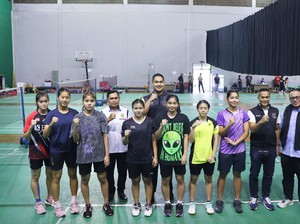 Kunjungi Cipayung, Menpora Dito Cek Persiapan Tim Bulutangkis untuk Olimpiade