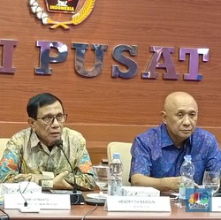 Menteri Teten Sebut Emak-Emak Penyokong Ekonomi RI, Kok Bisa?