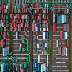 Subholing Pelindo Catat Arus Peti Kemas Tumbuh 2,63% di 2023