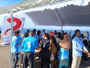 Relawan Gelar Sembako Murah & Sosialisasikan Prabowo-Gibran di Maluku