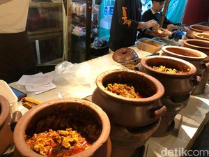 Pedas Nampol! Berburu Aneka Menu Jeroan Dipadu Sambal Rawit di Kedai Malang