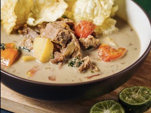 Sedap! Soto Betawi Legendaris Ini Favorit Pejabat hingga Artis