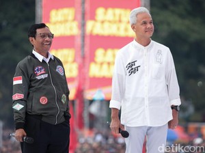 Respons Ganjar Soal APK 02 Hilang Dikaitkan Kampanye Akbarnya di Banyuwangi