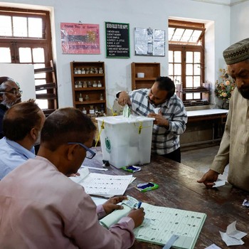 Dibayangi Teror Bom, Pemilu Pakistan Tetap Berlangsung