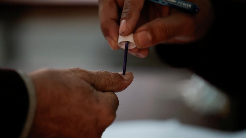 Pakistan resmi menggelar pemilihan umum (pemilu) hari ini, Kamis (8/2). (REUTERS/Navesh Chitrakar)