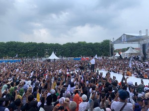 Anies Kampanye Akbar di Pasuruan Jatim, Ajak Warga Rekaman