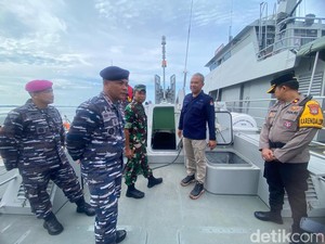 KPU Raja Ampat Salurkan 1.045 Kotak Suara di 22 Distrik Pakai Kapal TNI AL