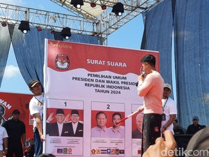 Kampanye Akbar PSI di Tuban Jatim, Kaesang: Coblos Lambene Mas Gibran