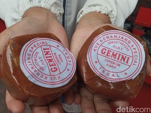 Makna Kue Keranjang dan Angpao dalam Perayaan Tahun Baru Imlek