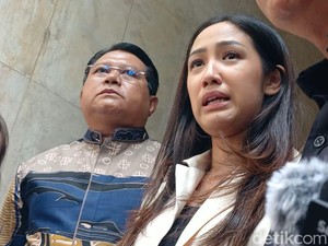Tamara Tyasmara Emosi-Menangis Lihat Rekaman CCTV Kekasih Tenggelamkan Anaknya