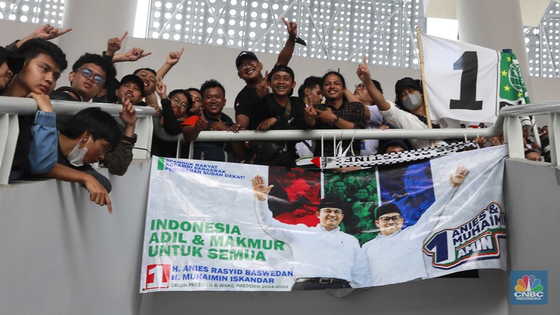 Kampanye akbar Pasangan Calon (Paslon) presiden dan wakil presiden nomor urut 01, Anies Baswedan dan Cak Imin di Jakarta Internasional Stadion (JIS), Sabtu (10/2/2024). (CNBC Indonesia/Muhammad Sabki) Kampanye akbar Pasangan Calon (Paslon) presiden dan wakil presiden nomor urut 01, Anies Baswedan dan Cak Imin di Jakarta Internasional Stadion (JIS), Sabtu (10/2/2024). (CNBC Indonesia/Muhammad Sabki)
