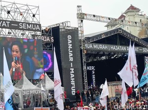 Nyanyi Cinta Hampa Bareng Nassar, Megawati: Jangan Mau Dibohongi