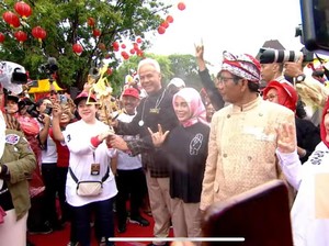 Puan dan Yenny Wahid Beri Wayang ke Ganjar-Mahfud, Simbol Aspirasi Rakyat