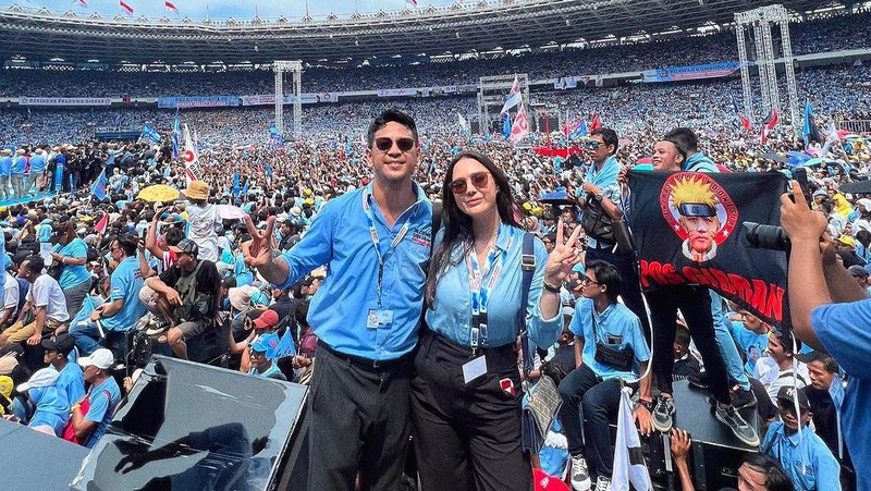 Gading Marten dan sejumlah artis saat menghadiri kampanye akbar Prabowo-Gibran bertajuk (Pesta Rakyat Untuk Indonesia Maju'. (Instagram/gadiiing)