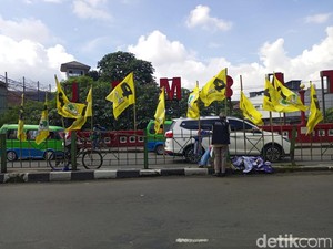Masa Tenang Pemilu, Alat Peraga Kampanye di Jalan Kota Bogor Ditertibkan