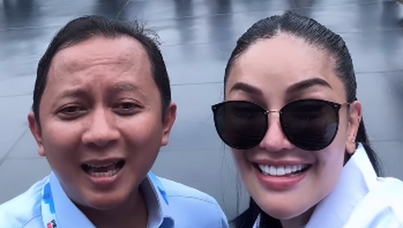 Gading Marten dan sejumlah artis saat menghadiri kampanye akbar Prabowo-Gibran bertajuk (Pesta Rakyat Untuk Indonesia Maju'. (Instagram/gadiiing)