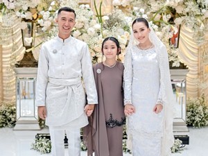 Ayu Ting Ting Bakal Nikah Tahun Ini, Ayah Rozak Pengin Cucu Banyak