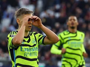 Hasil West Ham Vs Arsenal: Meriam London Pesta Gol 6-0!