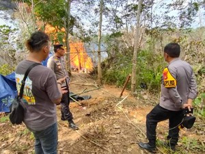 3 Pekerja Ditetapkan Tersangka Kebakaran Sumur Minyak Ilegal di Batanghari