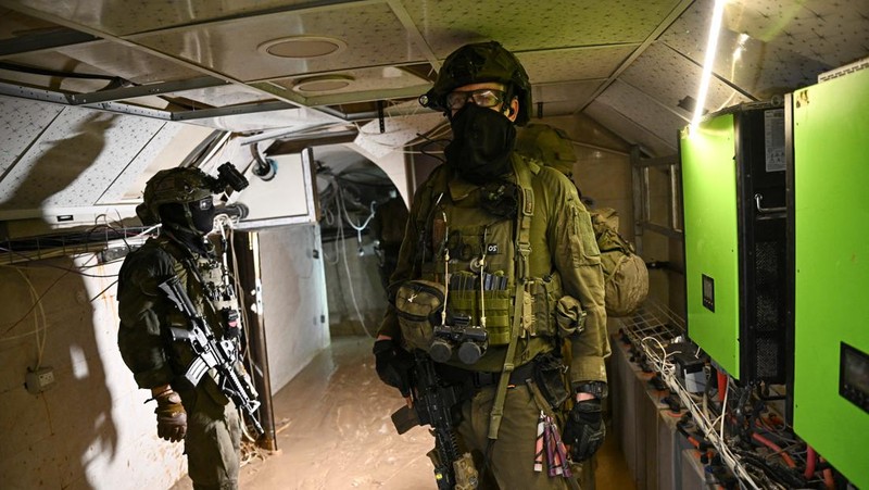 Tentara Israel mengklaim berhasil temukan terowongan bawah tanah milik kelompok Hamas di Jalur Gaza. (REUTERS/Dylan Martinez)