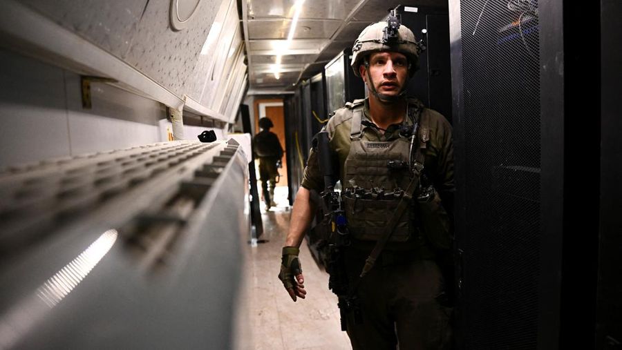 Tentara Israel mengklaim berhasil temukan terowongan bawah tanah milik kelompok Hamas di Jalur Gaza. (REUTERS/Dylan Martinez)