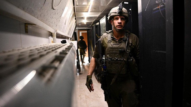 Tentara Israel mengklaim berhasil temukan terowongan bawah tanah milik kelompok Hamas di Jalur Gaza. (REUTERS/Dylan Martinez)