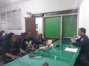 Viral 12 Kades di Sidoarjo Deklarasi Dukung Paslon 02, Warga Lapor Bawaslu