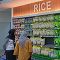 Kronologi Penyebab Beras Premium Bisa Mahal dan Langka di Ritel Modern