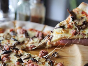 Dari Italia Pizza Berkembang Jadi Makanan Populer Dunia