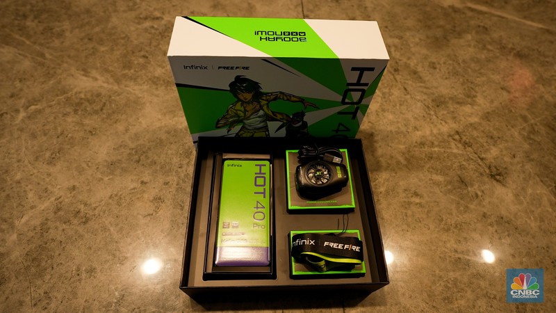 Infinix Hot 40 Series Edisi Free Fire. (CNBC Indonesia/Tias Budiarto)