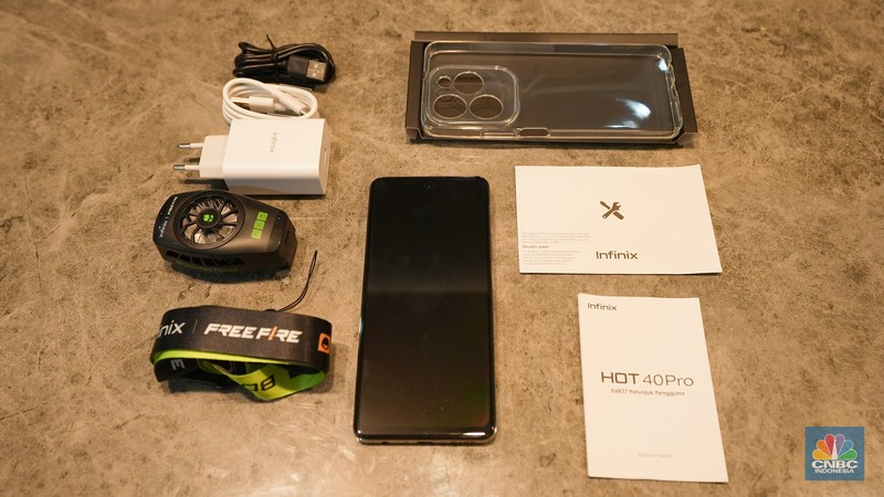 Infinix Hot 40 Series Edisi Free Fire. Infinix Hot 40 Series Edisi Free Fire. (CNBC Indonesia/Tias Budiarto)