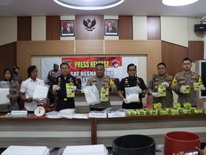 Wanita TKI Bawa 33 Kg Sabu Asal Malaysia Ditangkap Saat Masuk ke Nunukan