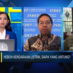 PR RI Percepat Transisi Kendaraan Listrik & Tekan Subsidi Energi Fosil
