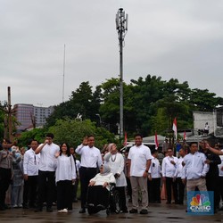 Detik-Detik Anies Baswedan ke TPS Nyoblos Pemilu, Bawa Sosok Spesial