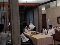 Anies Baswedan Dibekali Doa Ibu Sebelum Nyoblos, Begini Bunyinya