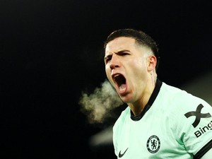 Chelsea Tercecer, Enzo Fernandez Tetap Pede Bidik Finis 4 Besar