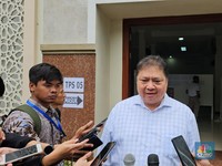 Makan Siang Gratis Bikin Parah Defisit APBN 2025? Airlangga Buka Suara