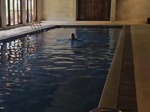 Prabowo Berenang di Hambalang Usai Nyoblos Pemilu 2024