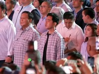 Tak Cuma Ibas, Gibran Kini Follow Tom Lembong Tapi Tak Ada Jokowi
