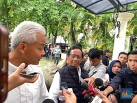 Ganjar-Mahfud Menang Tipis di TPS Erick Thohir Mencoblos