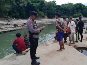 3 Siswi SMP Terseret Arus Sungai Bogowonto Purworejo, 1 Orang Hilang