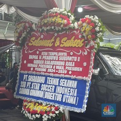 Prabowo Dapat Kiriman Karangan Bunga Selamat Jadi Presiden