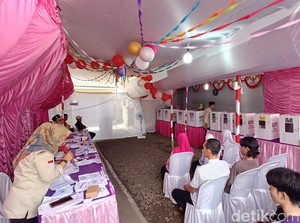 Unyu Banget! TPS di Banyumas Ini Bernuansa Pink, Dihias Balon Aneka Warna