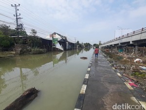 Warga Masih Ngungsi Meski Banjir Pantura Demak-Kudus Mulai Surut