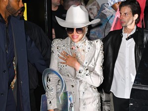 Bikin Heboh, Momen Langka Beyonce Mendadak Muncul di New York Fashion Week