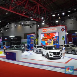 Daihatsu Boyong 5 Mobil Mejeng di IIMS 2024