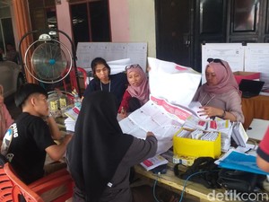 Drama di TPS Makassar gegara Logistik Bermasalah